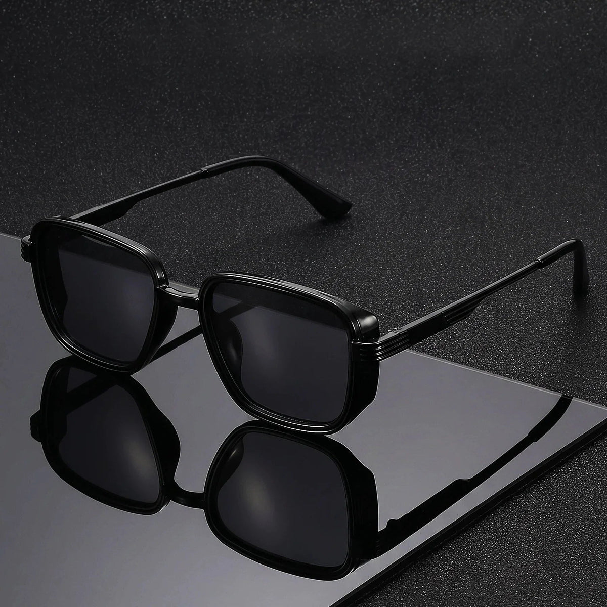 Boulevard Polarized Sunglasses - UV Protection & Stylish Eyewear