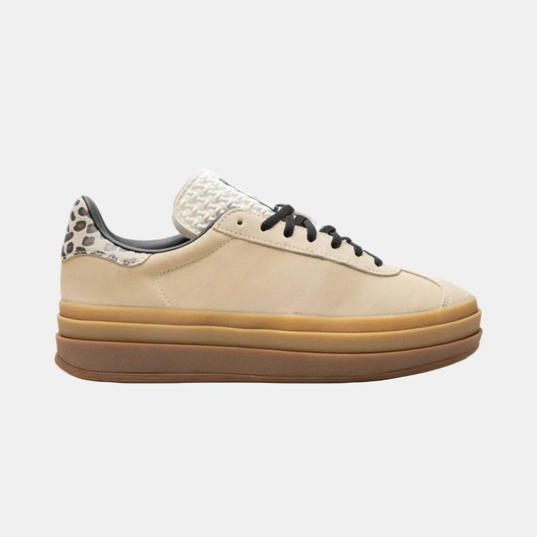Women's Sneakers - Cheetah Print Stripes